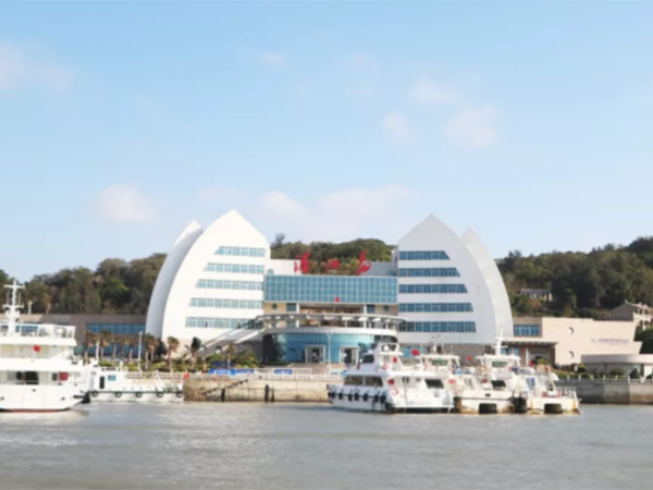 業(yè)盛堂福建莆田湄洲島“凝心聚力，愛在路上”旅游拓展活動